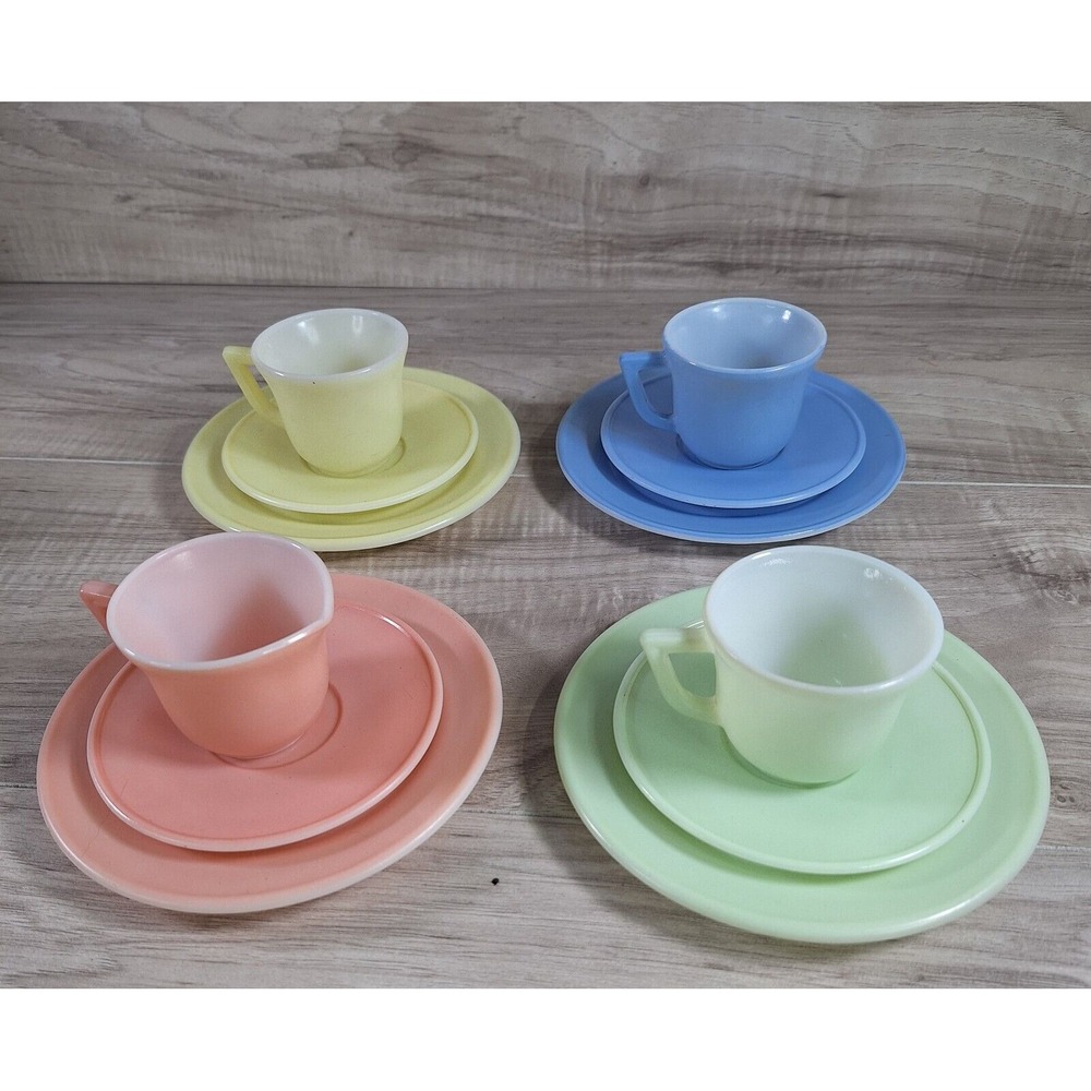 Vintage Hazel Atlas Little Hostess Moderntone Platonite 12 Pc Glass Tea Set